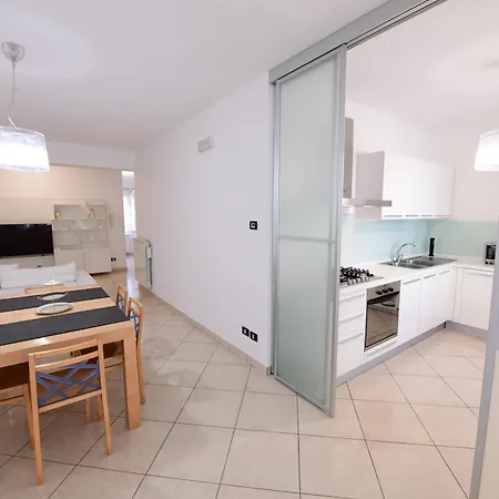 & Corso Elegant -casa Con Terrazza Privata Апартаменты
