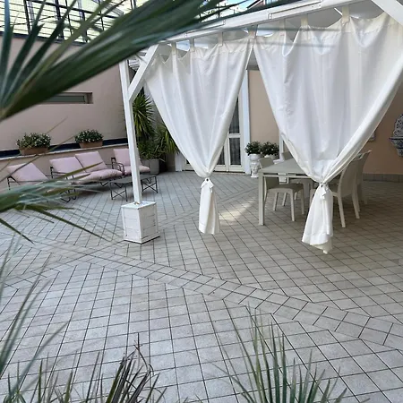& Corso Elegant -casa Con Terrazza Privata Avellino